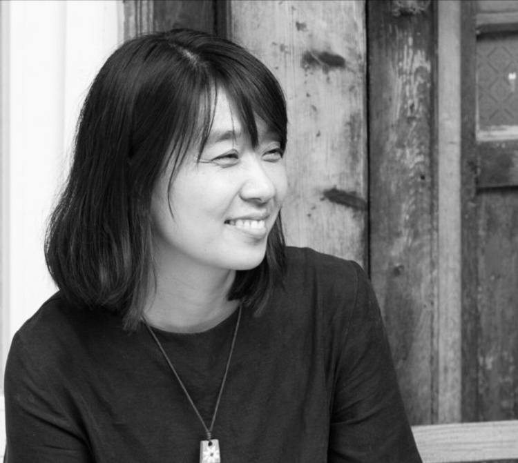 소설가 한강_출처 한강 홈페이지 <//han-kang.net/Biography>